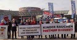 Demonstration gegen Tabakmessen in Dortmund