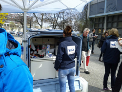 Reemtsma wendet sich an die Studenten der TU-Berlin mit Werbung für Gauloises