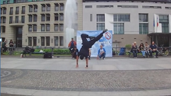 Streetdance wirbt für Tabakwerbeverbot auf Pariser Platz, 30. Mai 2013