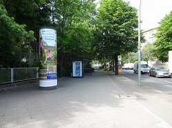 Anzeige gegen Tabakwerbung an Grundschule und Kita
